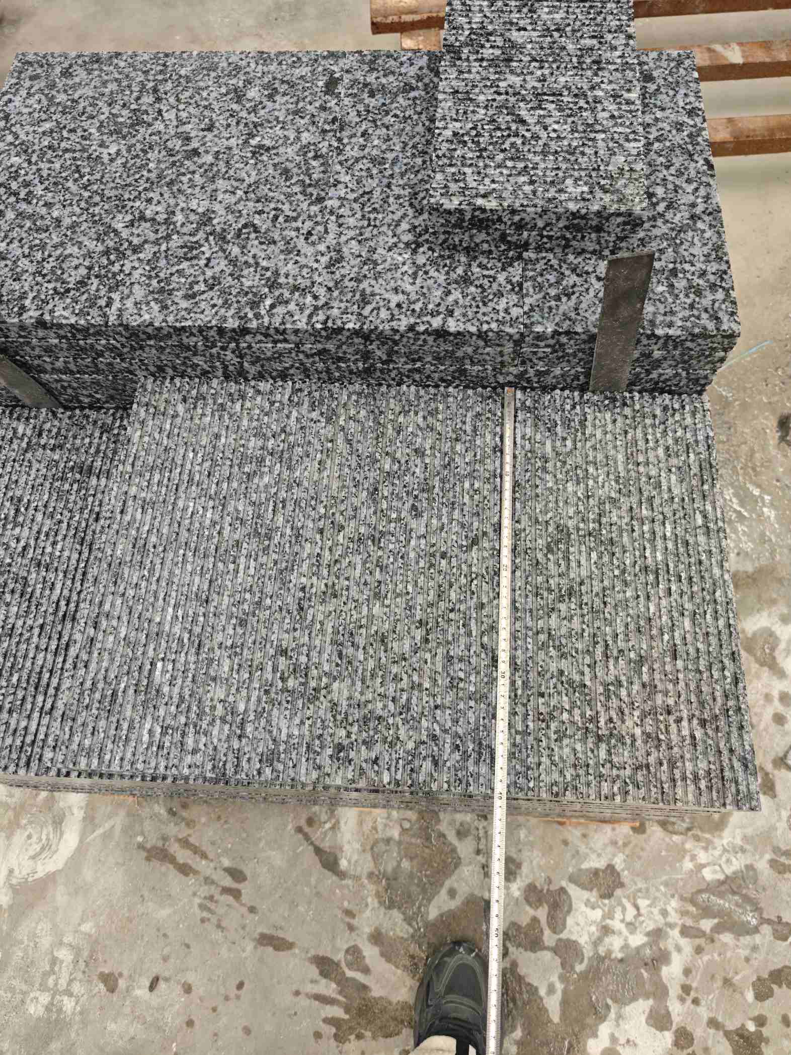 通辽芝麻黑拉丝面