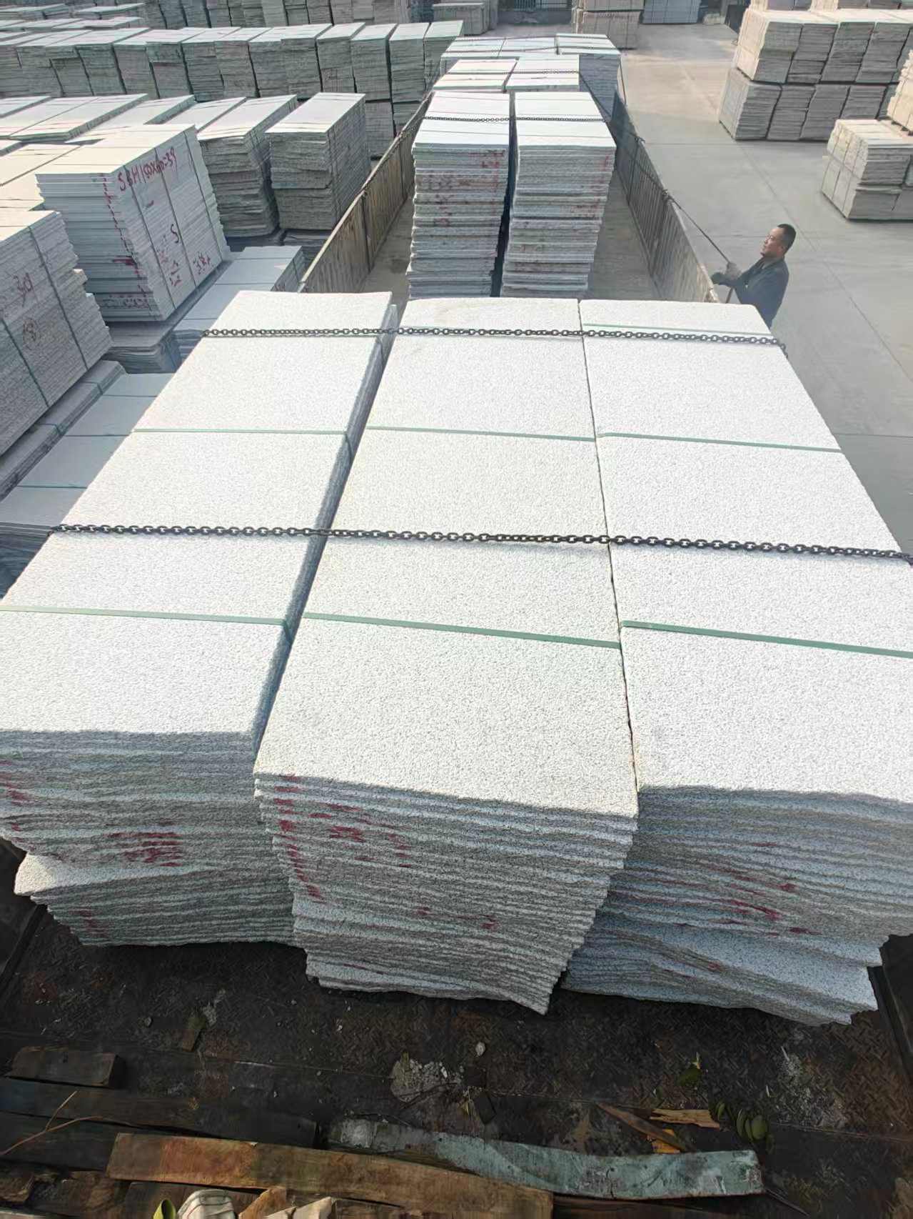 通辽芝麻白毛板，石材毛板