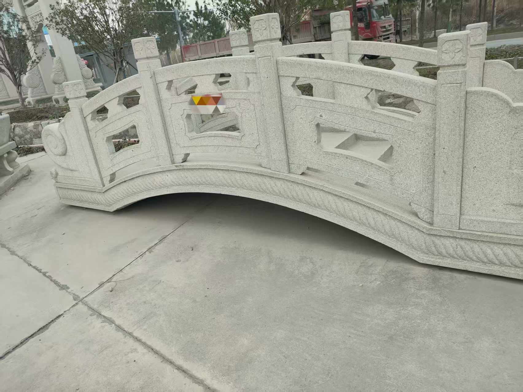 通辽芝麻白拱桥，石桥
