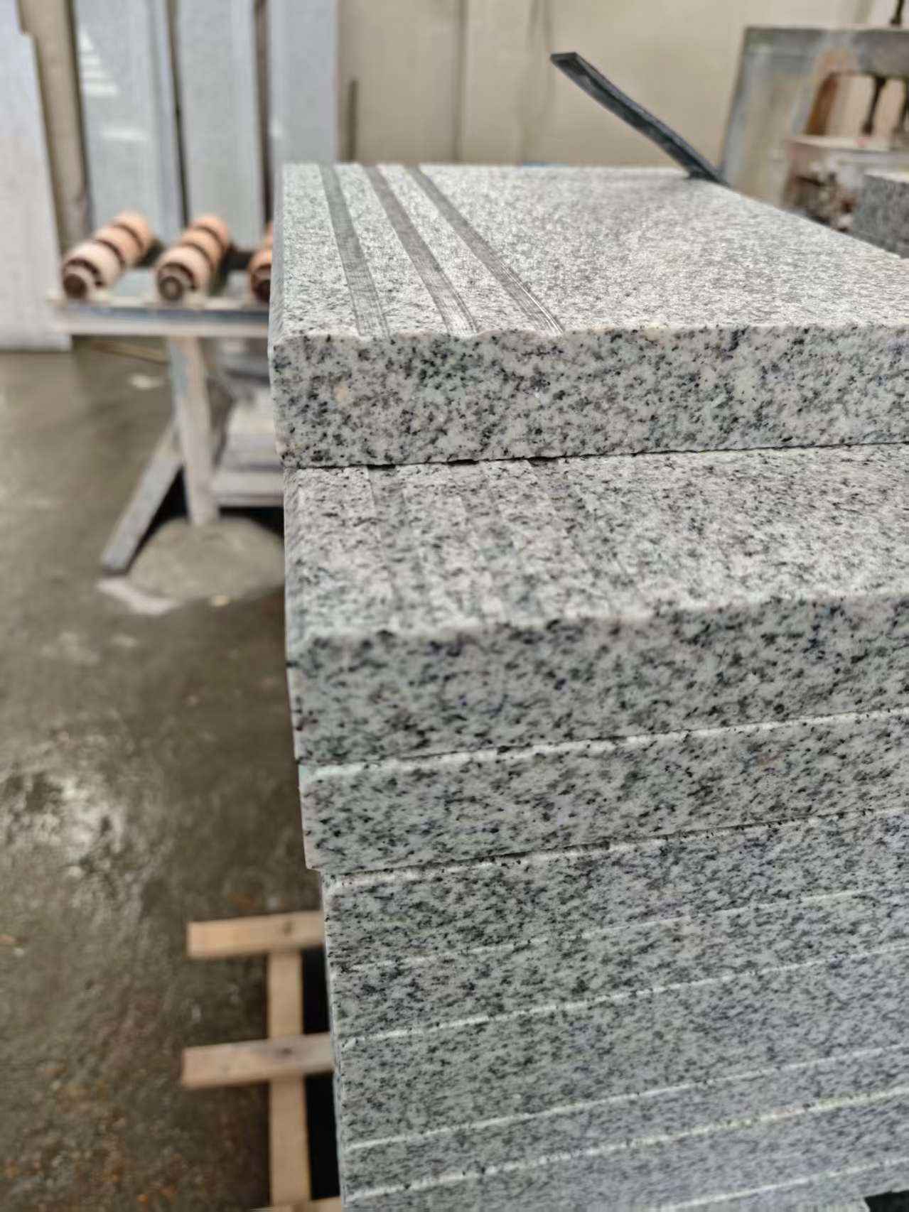 通辽芝麻白楼梯踏步